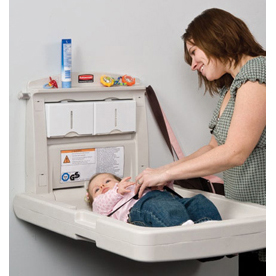 Rubbermaid Baby Change Table
